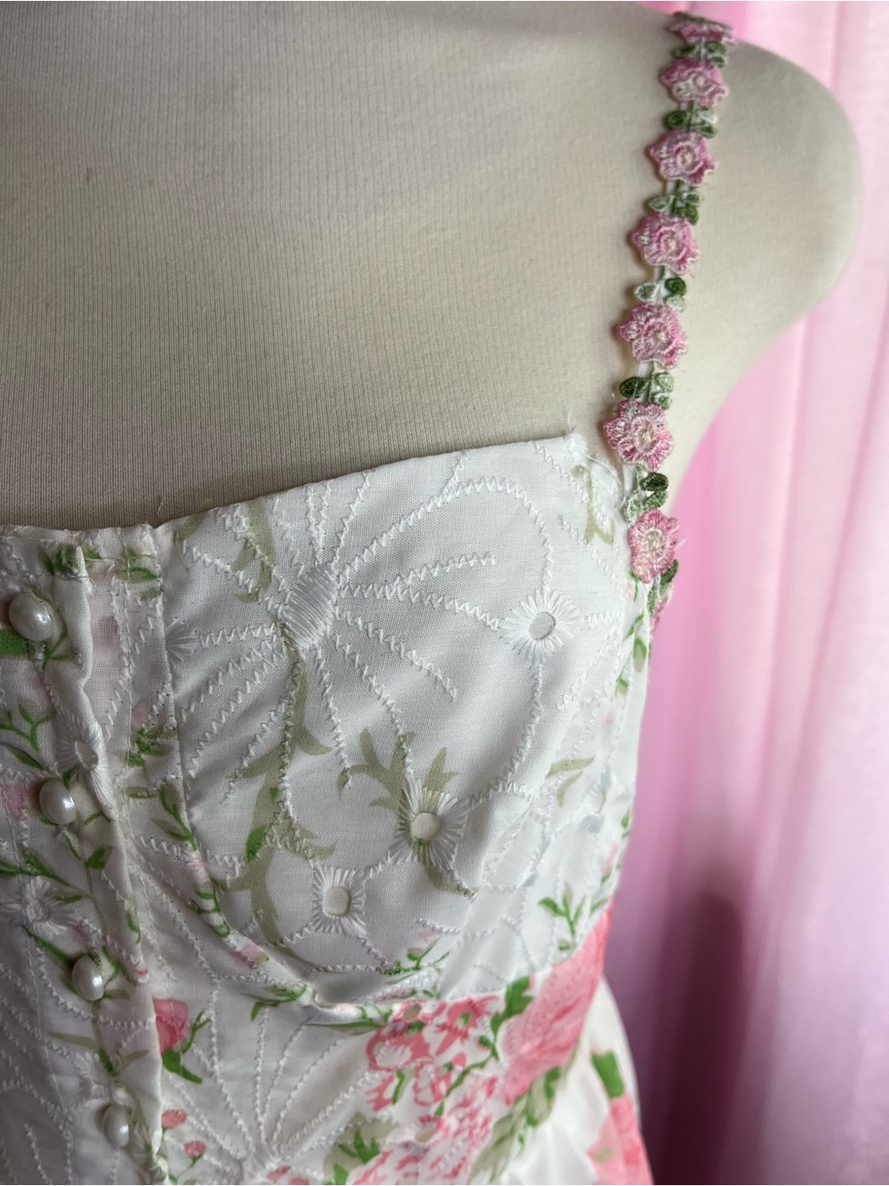 SHEIN White Maxi Dress with Pink Floral Print - Picture 4 of 9